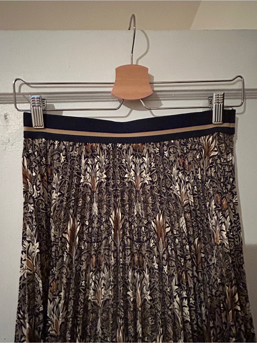H&M William Morris Printed Pleated Maxi Skirt